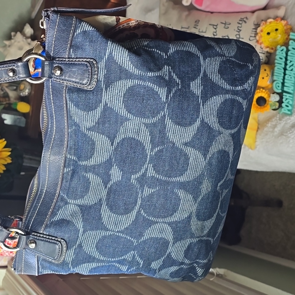 Coach Whipstitch POPPY OPTIC DENIM Tote EUC, Double zip wallet, 2 Purse Pillows - Picture 3 of 17